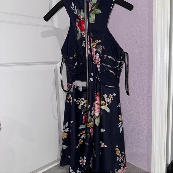 Papaya Floral Dress - Size Small - Picture 4 of 5